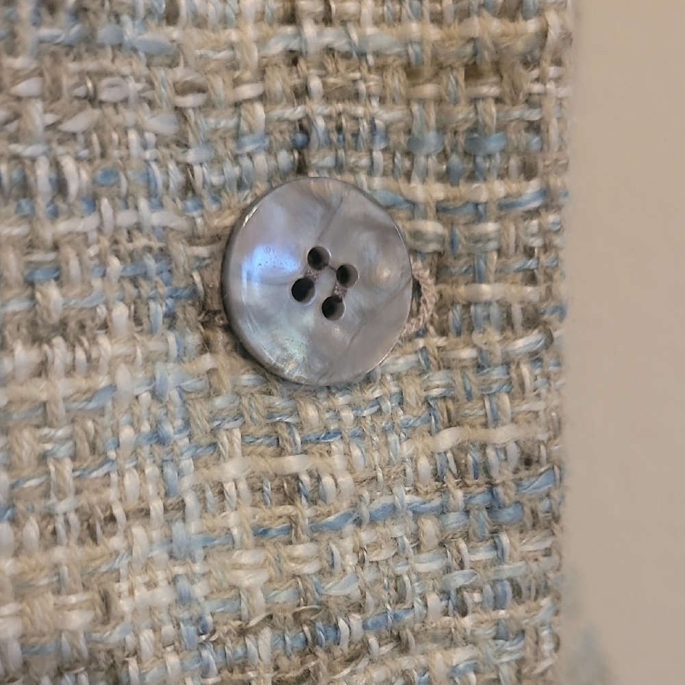Women's Elegant Tweed Blazer - Light Gray - Picture 3 of 5